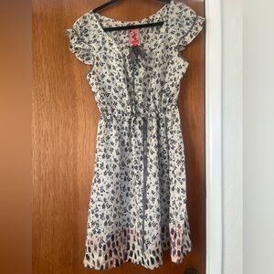 Johnny Was 100% Silk Floral Dress – Size M 🌸